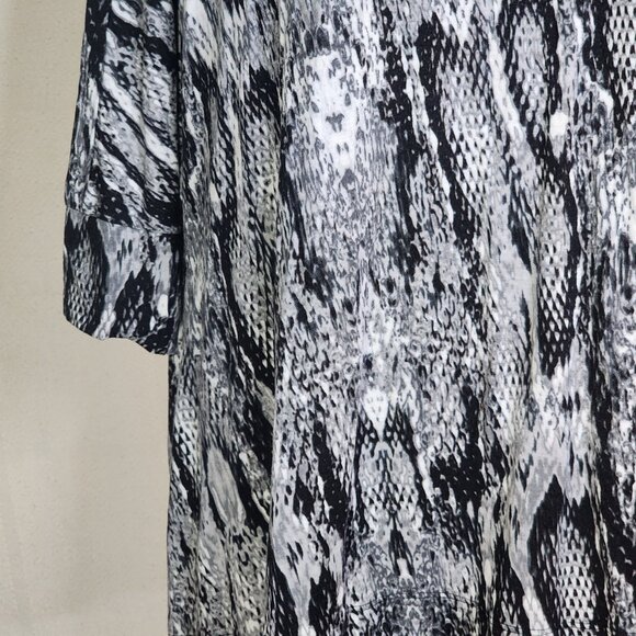 Apt. 9 Black Grey White Rayon Span Snake Print 3/4 Sleeve Scoop Neck Tunic Sz 1X - Picture 7 of 16